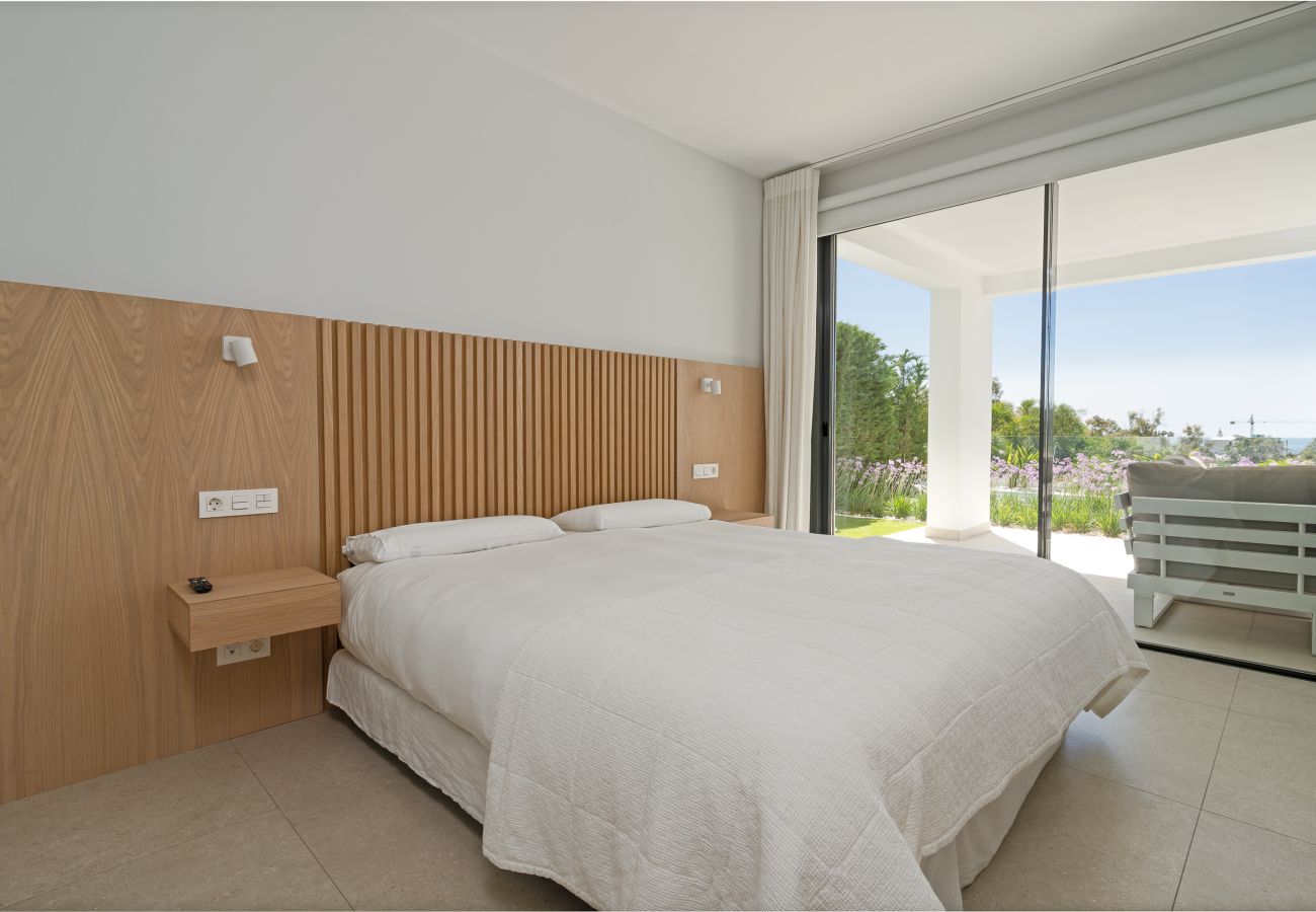 Apartment in Benahavís - Aqualina de Madeira by Time & Home - modern oasis with private pool