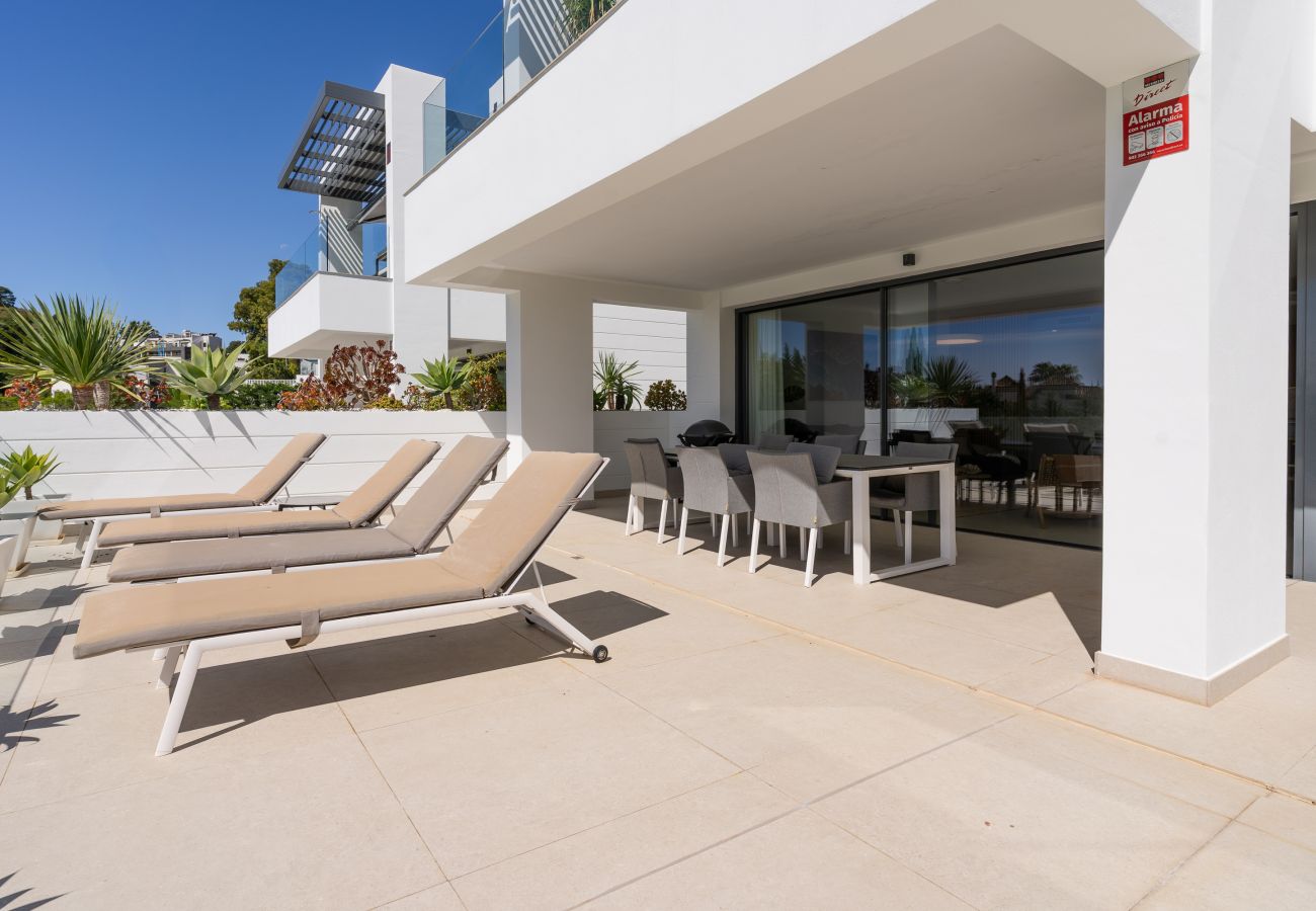 Apartment in Benahavís - Aqualina de Madeira by Time & Home - modern oasis with private pool