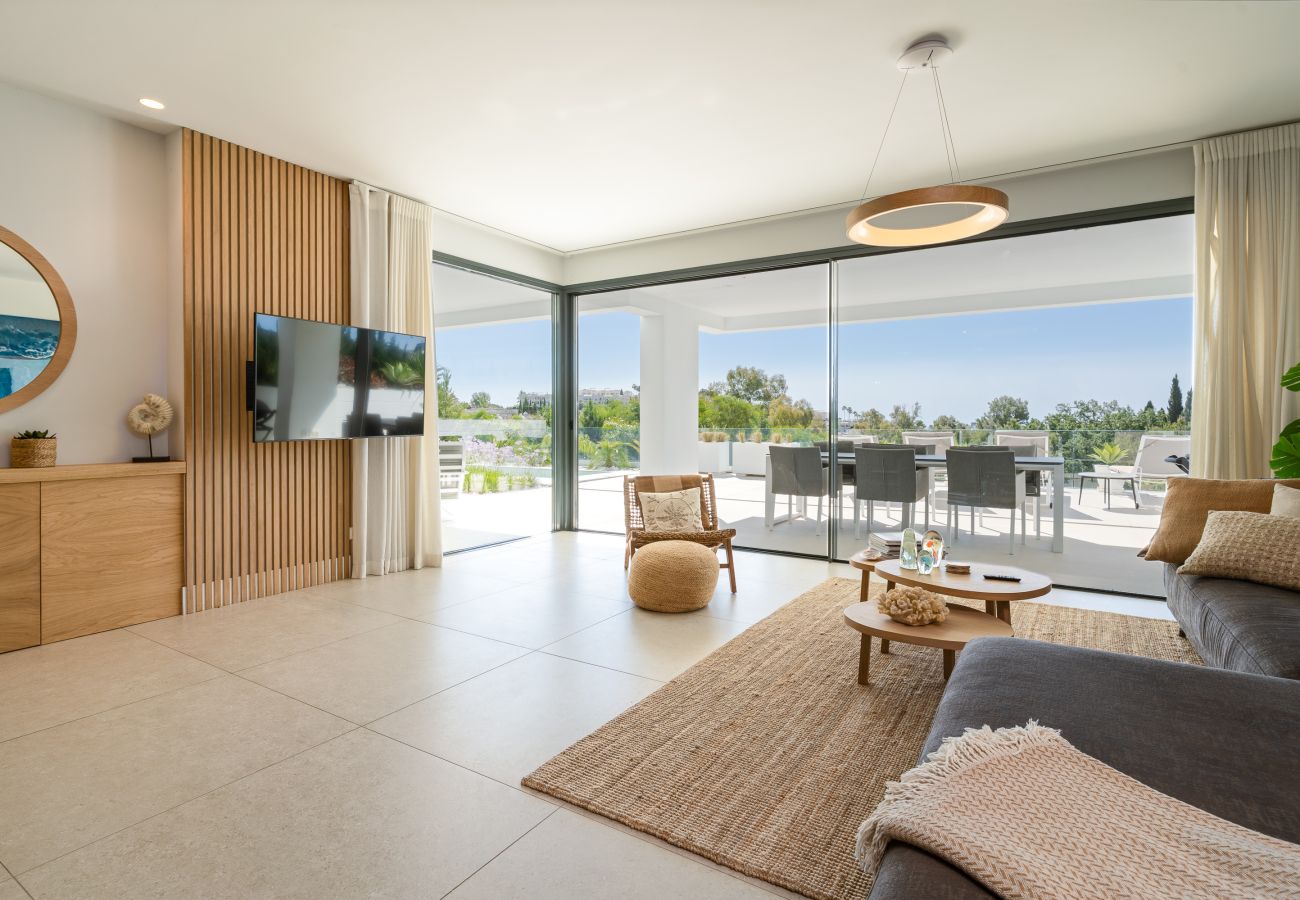 Apartment in Benahavís - Aqualina de Madeira by Time & Home - modern oasis with private pool