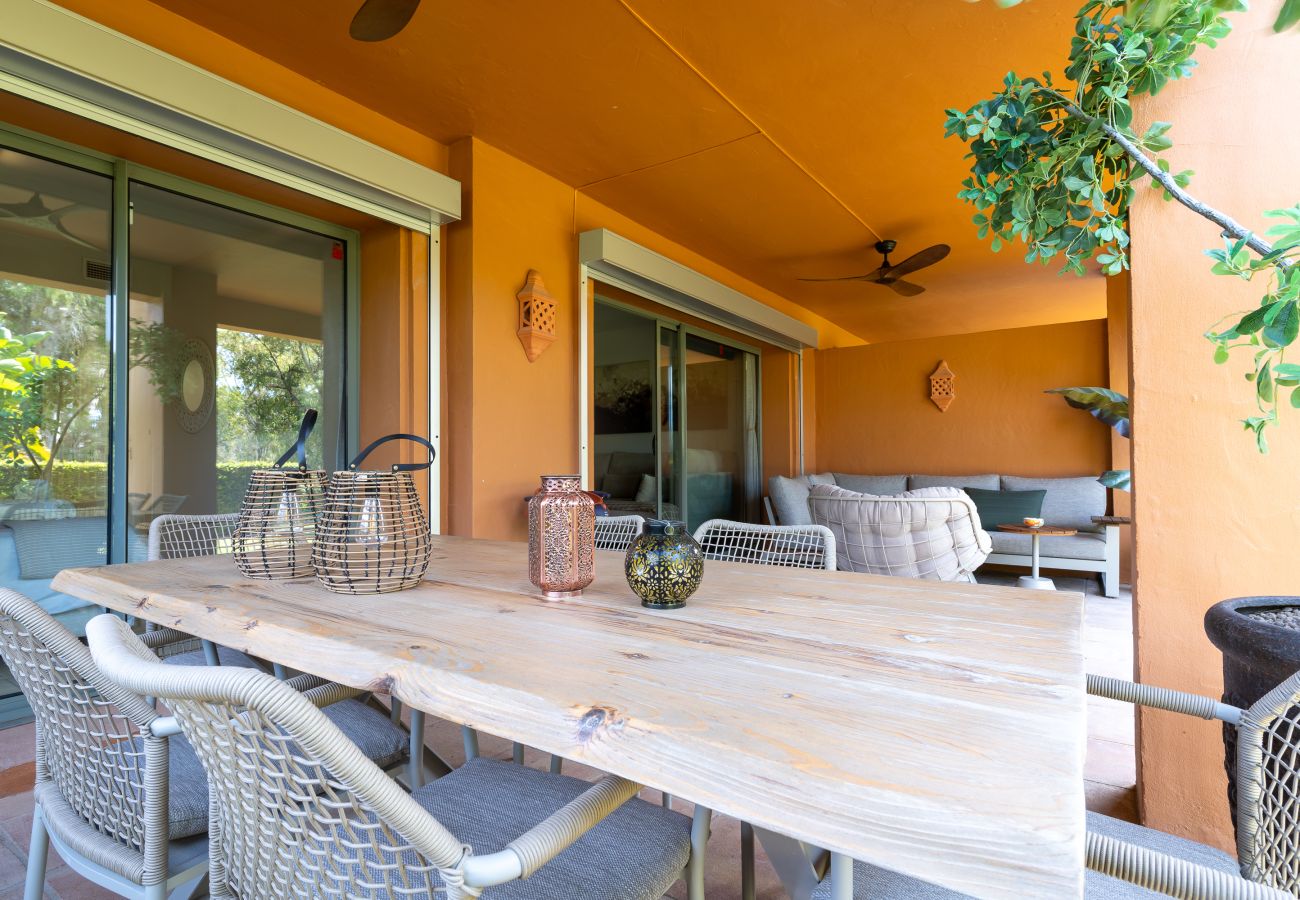 Apartment in Benahavís - Benatalaya golf views by Time & Home