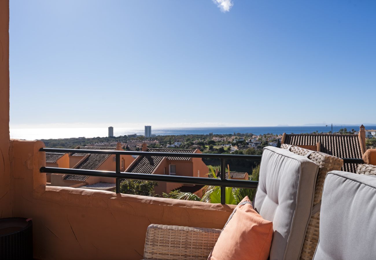 Apartment in Marbella - Sea Views Lagos de Santa Maria - By Time and Home