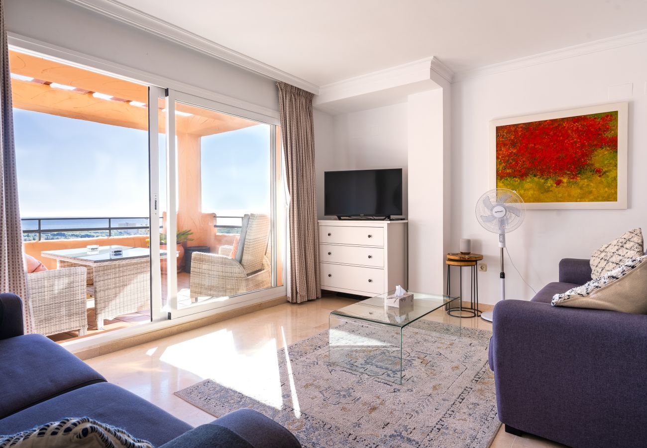 Apartment in Marbella - Sea Views Lagos de Santa Maria - By Time and Home